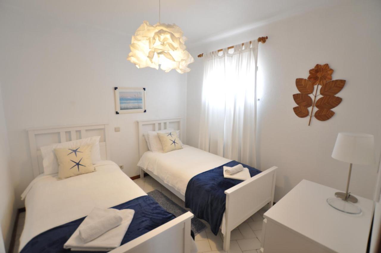 T3 Holiday Cottage Near The Beach | B111 Porches  Exterior foto